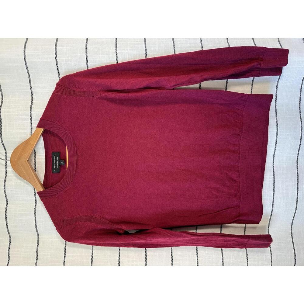 Banana Republic 100% Merino Wool Crewneck Sweater Magenta Berry Size M